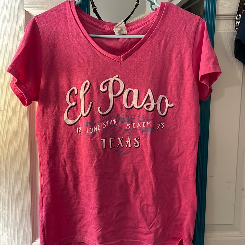 V neck t-shirt